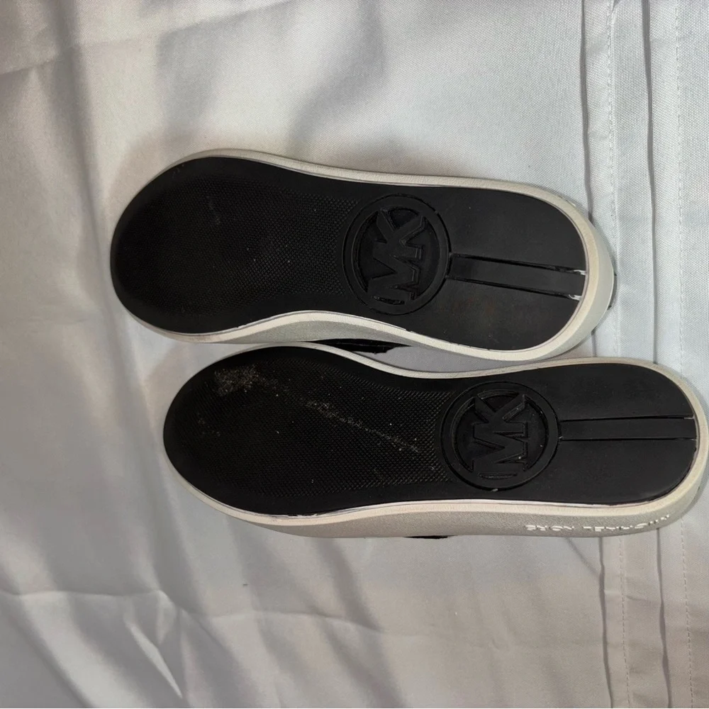 Michael Kors Women's Teddi Slip-On Sneaker Slip-On Shoes Size 7 - Picture 7 of 9
